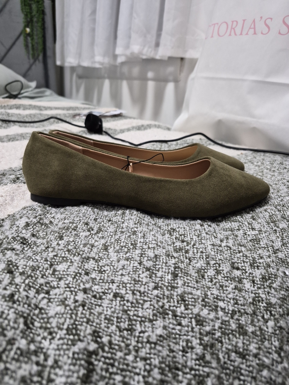 Charles Albert Olive Suede Pointed Ballet Flats